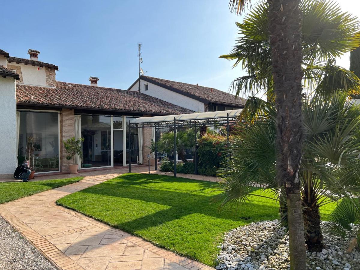 B&B Corte delle Rose Castiglione Delle Stiviere Esterno foto