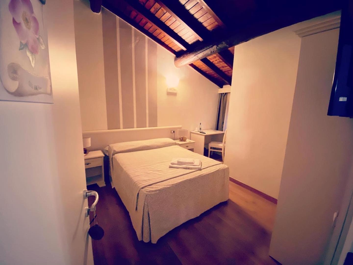 B&B Corte delle Rose Castiglione Delle Stiviere Esterno foto