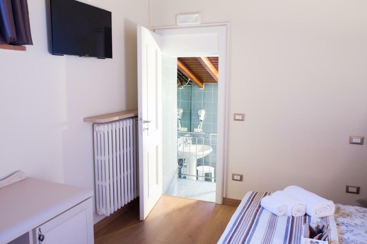 B&B Corte delle Rose Castiglione Delle Stiviere Esterno foto